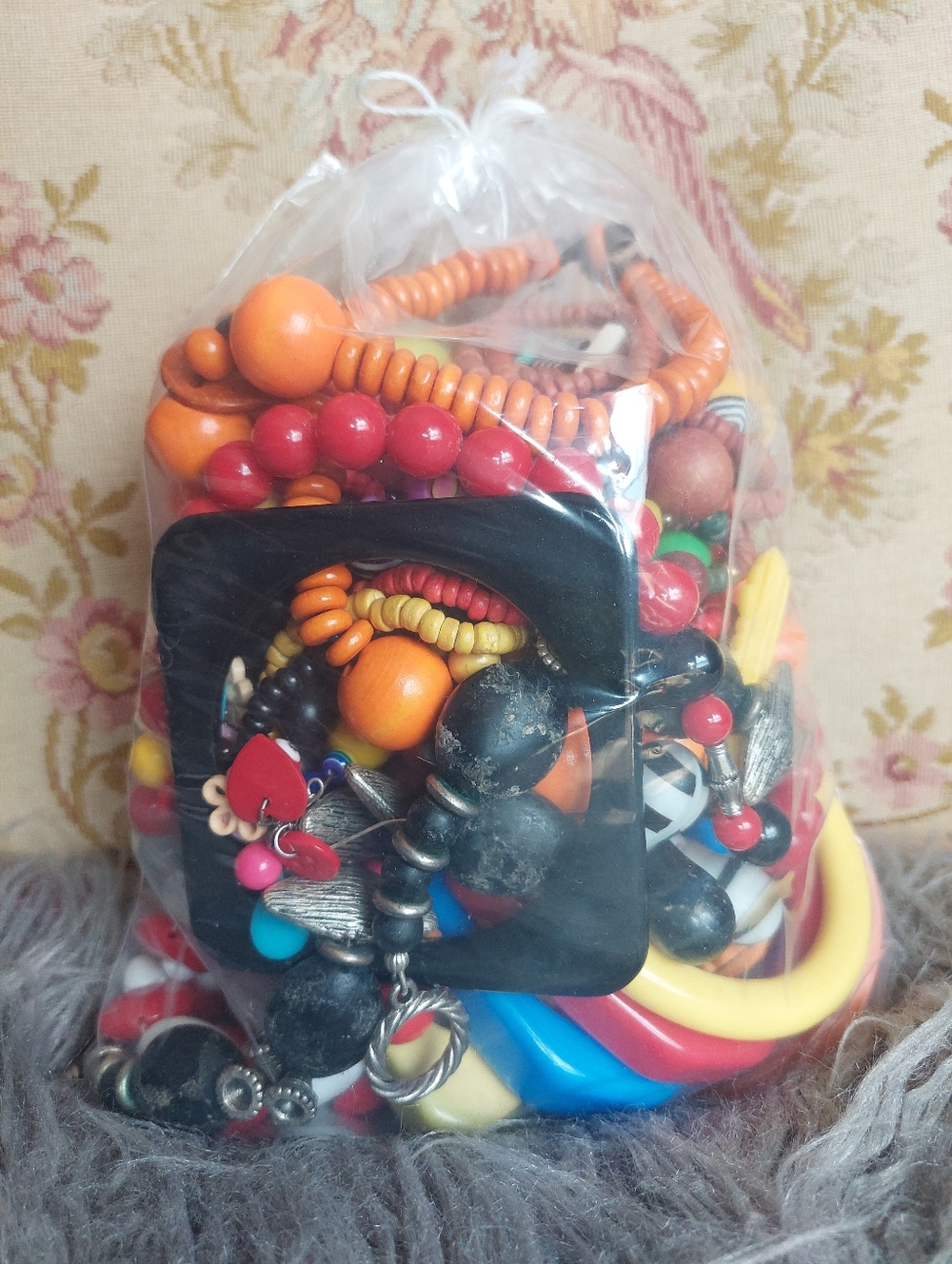 Mystery Jewelry (not jar) Bag lot 95% Vintage and wearable The 80s BAG